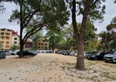 Темата за многоетажния паркинг на мястото на бившия ТЕЛК отново