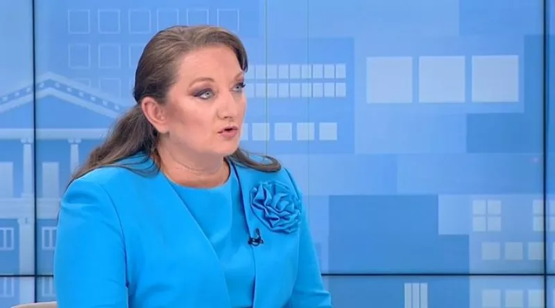 Сачева: ПП-ДБ приличат на силиконови момичета, които се надуват, за да изглеждат красиви