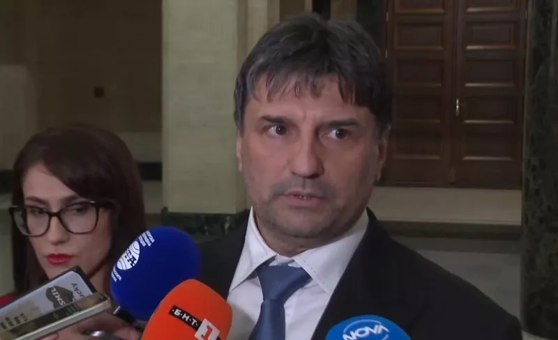 Социален асистент принуди жена в неравностойно положение да му прехвърли имоти