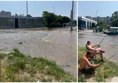 Авария превърна улица в Столипиново в езеро – жители изкараха въдици и рибарски столчета