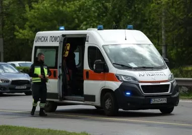 Един човек е загинал, а 42 са ранени в катастрофи за денонощие