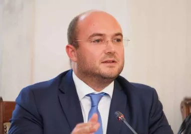 Министър Георгиев: Една от жените от дома в Ягода е с ампутирани ходило и пръсти заради гангрена