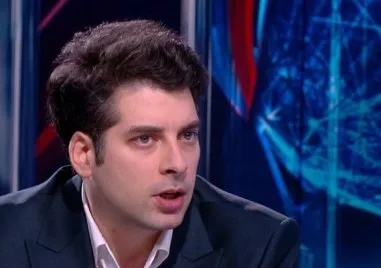 Пеканов: Падането на кабинета няма да спре преминаването към евро, но ще е по-трудно