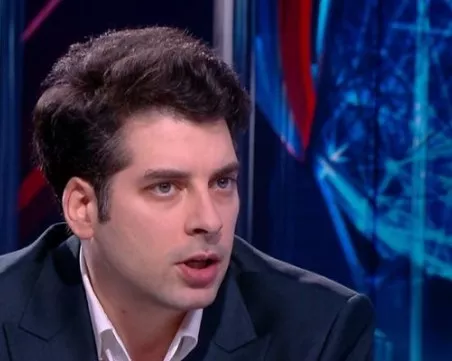 Пеканов: Падането на кабинета няма да спре преминаването към евро, но ще е по-трудно