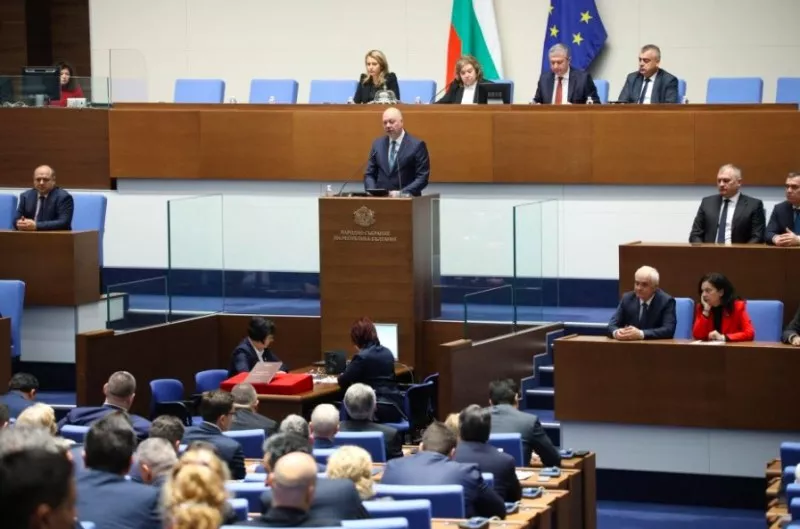 Вотът на недоверие срещу правителството се отлага