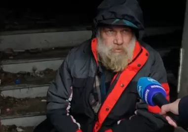 Издъхна Костадин, стопанинът на обесеното в Асеновград куче, друго куче лежи до него
