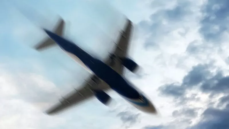 Самолет с 20 души на борда се разби в САЩ