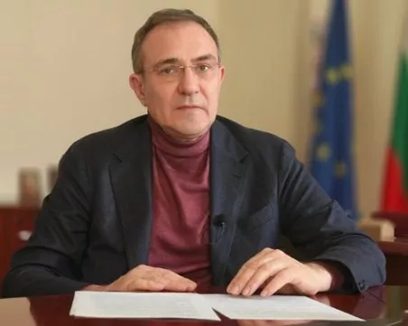 Борислав Гуцанов: Условията в единия дом са като в концлагер, катетри на болни не са сменяни с дни