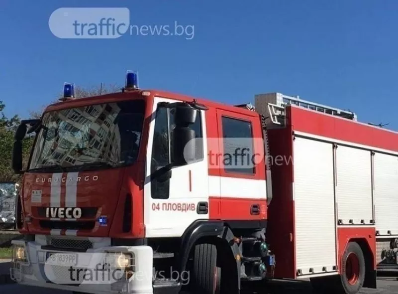 Голям пожар избухна в Поморие близо до хотелски комплекс