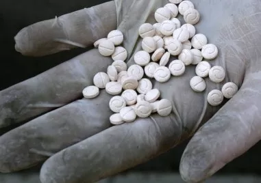 Трима мъже са били отведени в ареста на Пето РУ