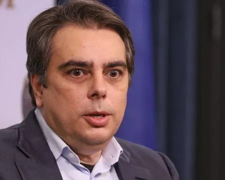Фейсбук изтри Асен Василев