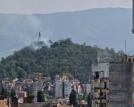 Пожар гори на Бунарджика