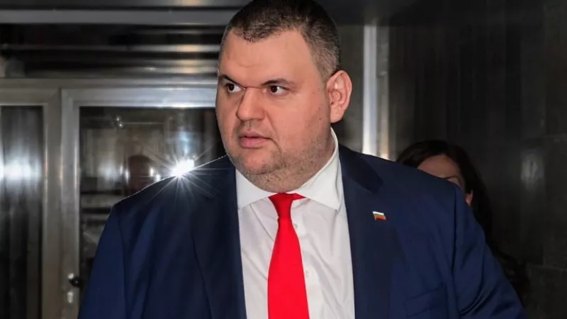 Делян Пеевски подкрепи Митов: Не трябва да подава оставка, няма никакви основания