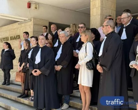 Пловдивската адвокатска колегия продължава протестите, все още няма служебни защитници
