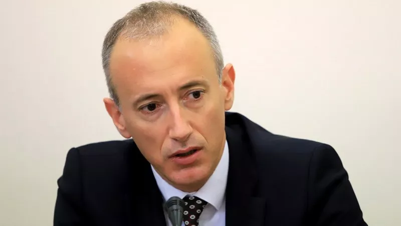 Започва програма с учителите, за да говорят с учениците за противодействие на наркотиците