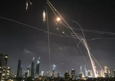 Страната ни е в пълна готовност да евакуира българи от