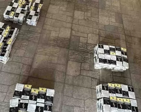 В момента на продажбата: Двама мъже са задържани за търговия със 150 кг безакцизен тютюн за наргиле