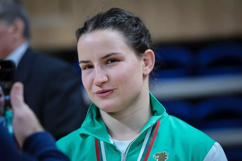 Жените на Юнак Локомотив (Русе) с отборната титла на Държавното по борба в Пловдив