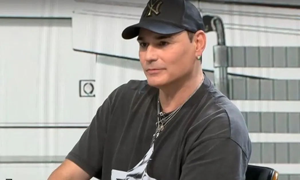 Певецът Красимир Аврамов сподели че е преминал през ада преди