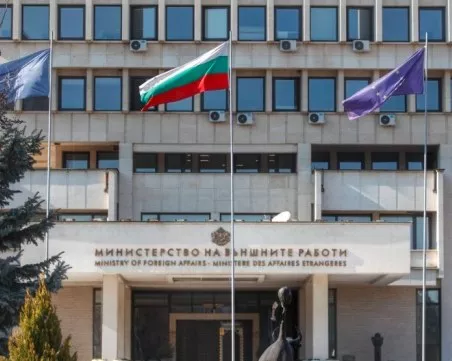 МВнР: Непрестанно сме във връзка с нашите сънародници в Израел