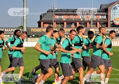Ботев започна с 20 играчи и много неясноти