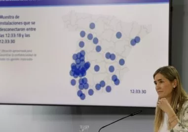 Доклад посочва причината за спирането на тока в Испания през април