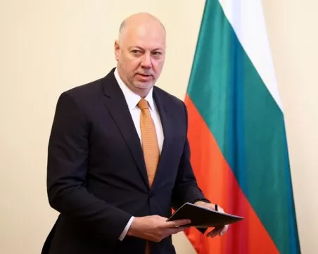 Росен Желязков отчете успешната евакуация на българи от Израел
