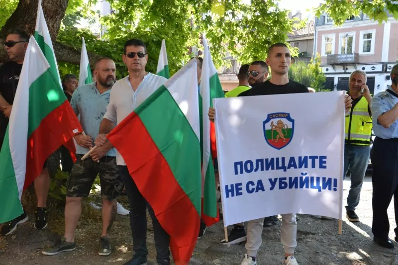 Протест и контрапротест във Варна заради смъртта на Явор Георгиев