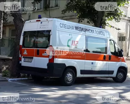 Моторист и пешеходка са в болница след катастрофи в Пловдив