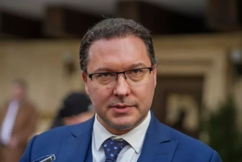 След ескорта на ламборгинито Даниел Митов с промени за охраната от МВР
