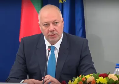 Желязков на дискусия за еврото: Държавните органи следят за необосновано покачване на цените