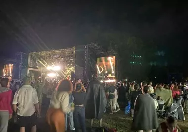 На свой български: Zaz вдигна пловдивската публика с танцовайте