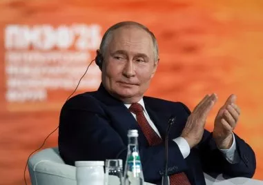 Путин: Руската икономика е силна, слуховете за смъртта й са преувеличени