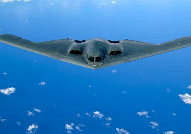 САЩ пращат на 9200 км от Иран бомбардировачи B-2