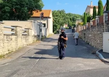 Разчистване на сметки във връзка с трафик на дрога е в основата на стрелбата по време на сватба във Франция