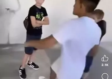 Скандални кадри на насилие върху дете предизвикаха бурна обществена реакция