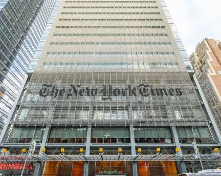 New York Times: Имало ли е тайна сделка зад кулисите? Иран предупредил САЩ за удара в Катар