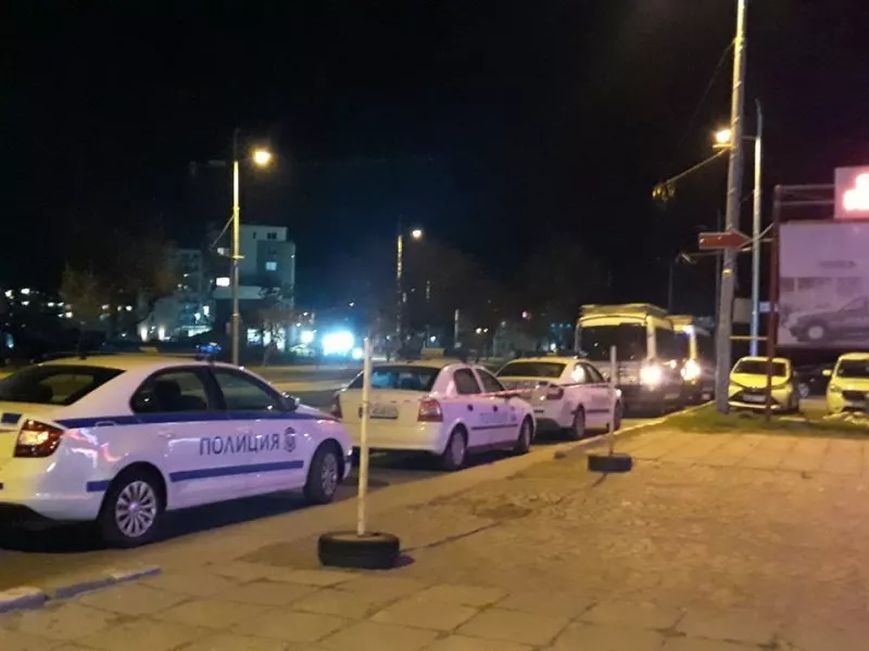 Пиян мъж нападна полицаи на пловдивски пазар