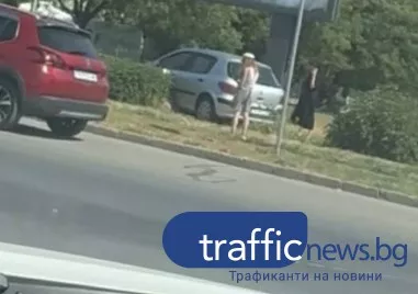 Пежо кацна в тревни площи след катастрофа в Тракия