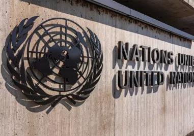 Русия обвини НАТО че върви към безконтролна милитаризация и умишлено представя