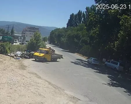 Фирма изхвърля нерегламентирано отпадъци в 