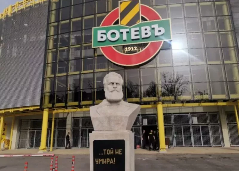 Ботев: Време е Сдружението да спре да е в ролята на пощенска кутия
