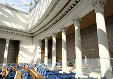 Опозицията атакува правителството заради приетия доклад за напредъка на РСМ
