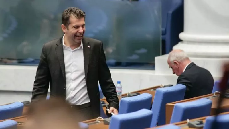 Напусналите ПП за Петков: Оставката не е индулгенция, трябваше да се извините