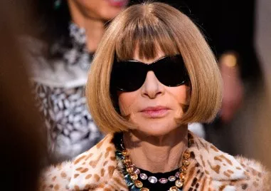 След близо четири десетилетия като главен редактор на американското елитно