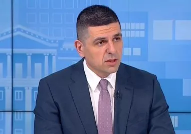 ДБ няма да се делят от ПП след оставката на Кирил Петков