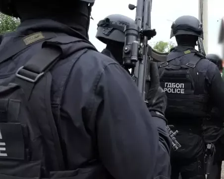 Антимафиотите разбиха ОПГ за разпространение на фалшиви стоки, задържани са и китайски граждани