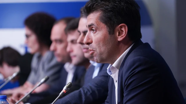 Още оставки хвърчат в редиците на Продължаваме промяната
