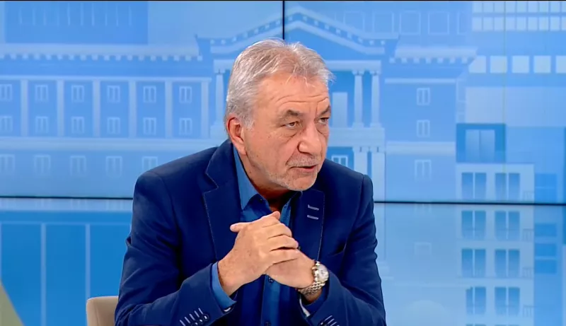 КЗК проверява за картели и господстващо положение с еврото