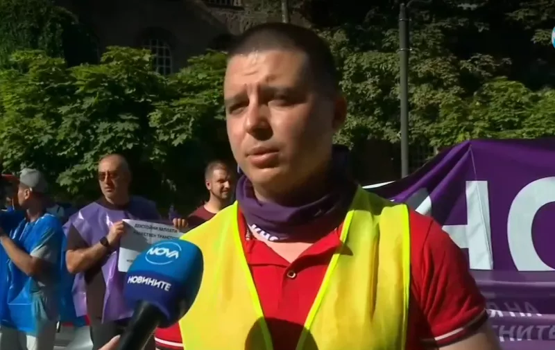 Служители на градския транспорт в София излизат на нов протест – ще има ли блокади?